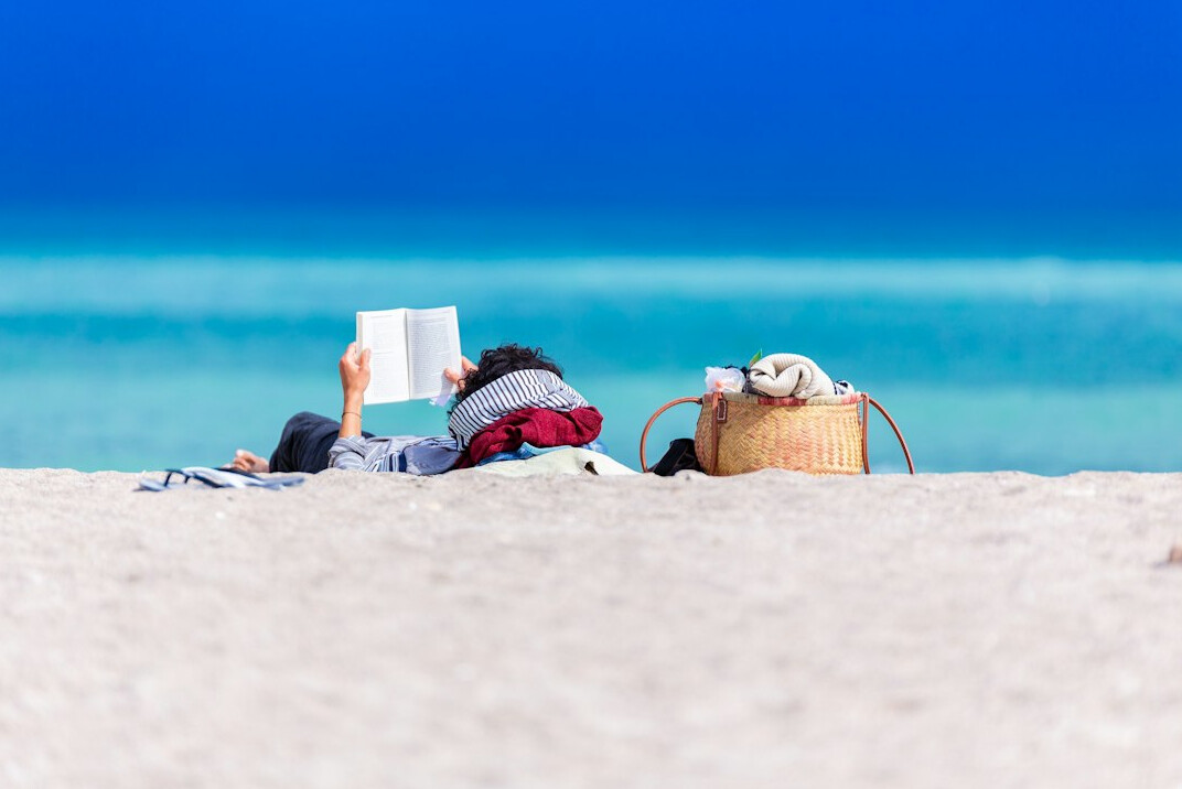 budget beach vacation